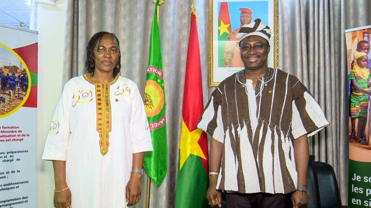 Éducation et sport : les Ministres Jacques Sosthène DINGARA et Annick Lydie Djouma PIKBOUGOUM / ZINGUE OUATTARA unissent leurs efforts pour relancer le sport scolaire